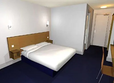 Travelodge Brighton Seafront 3*,