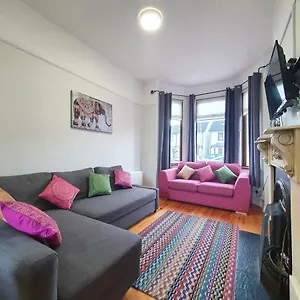 Hébergement de vacances Shaftesbury Avenue Townhouse 
