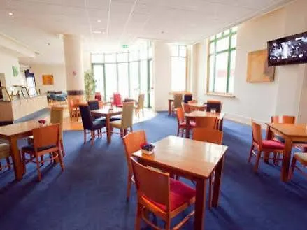Travelodge Brighton Seafront 3*,